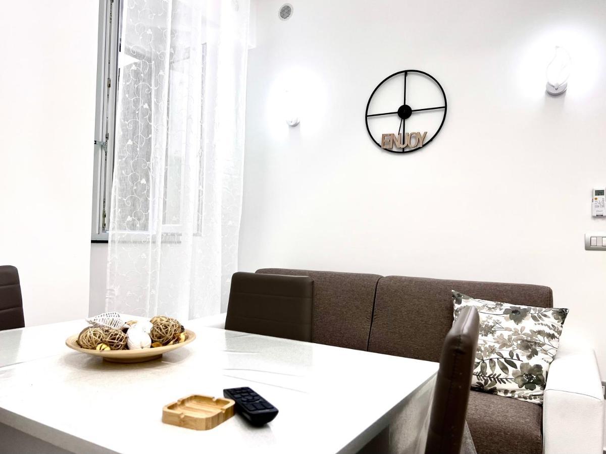 Casa Vacanza Da Zia Susetta Наполи Екстериор снимка
